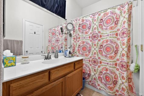 2477 Meda Avenue Santa Rosa CA 95404