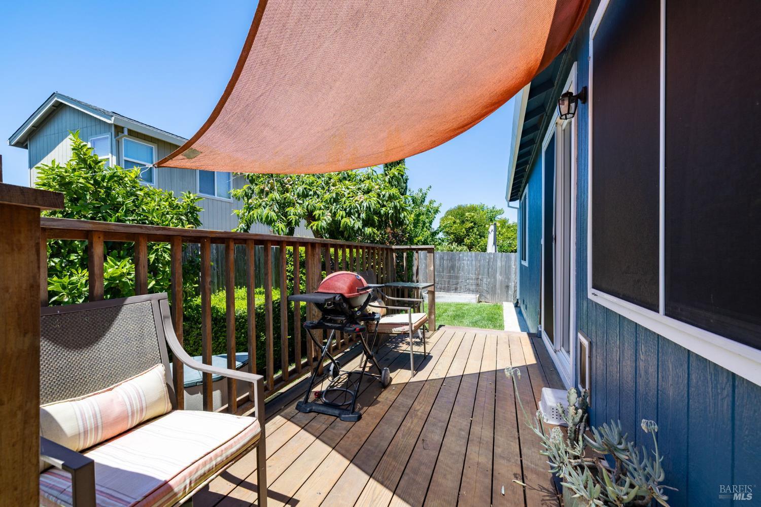 2477 Meda Avenue Santa Rosa CA 95404