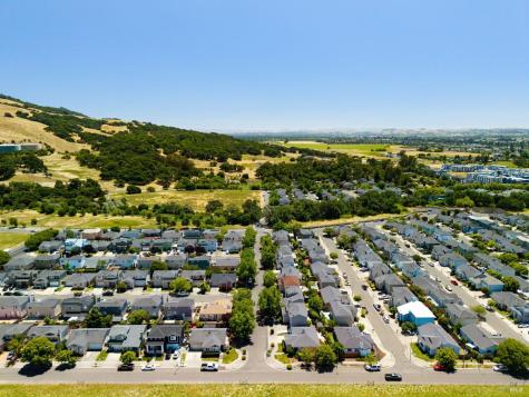 2477 Meda Avenue Santa Rosa CA 95404