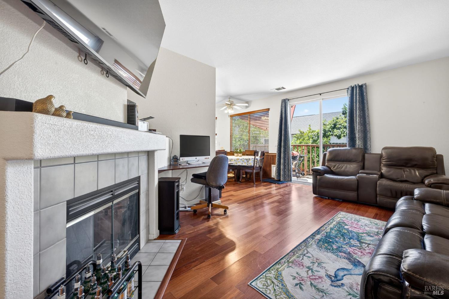 2477 Meda Avenue Santa Rosa CA 95404