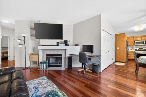 2477 Meda Avenue Santa Rosa CA 95404