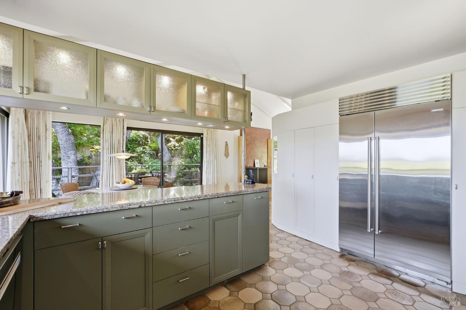 81 Peacock Drive San Rafael CA 94901