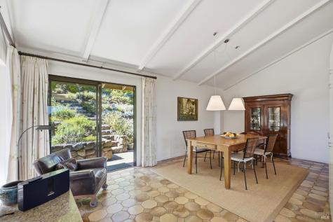 81 Peacock Drive San Rafael CA 94901