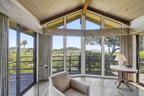 81 Peacock Drive San Rafael CA 94901