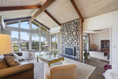81 Peacock Drive San Rafael CA 94901