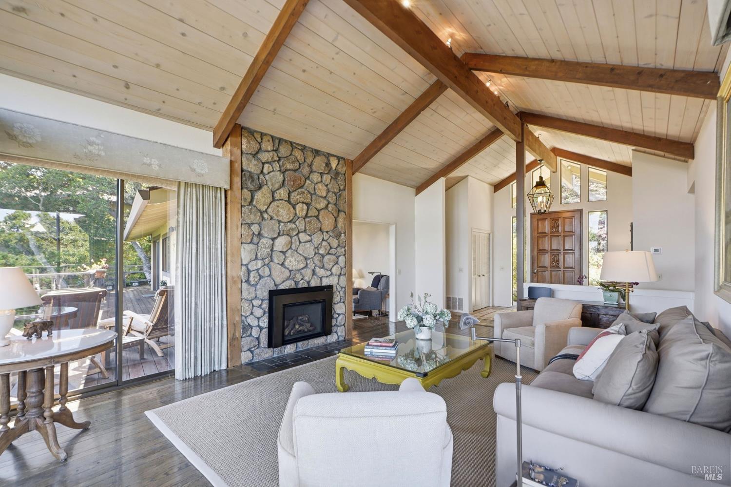 81 Peacock Drive San Rafael CA 94901