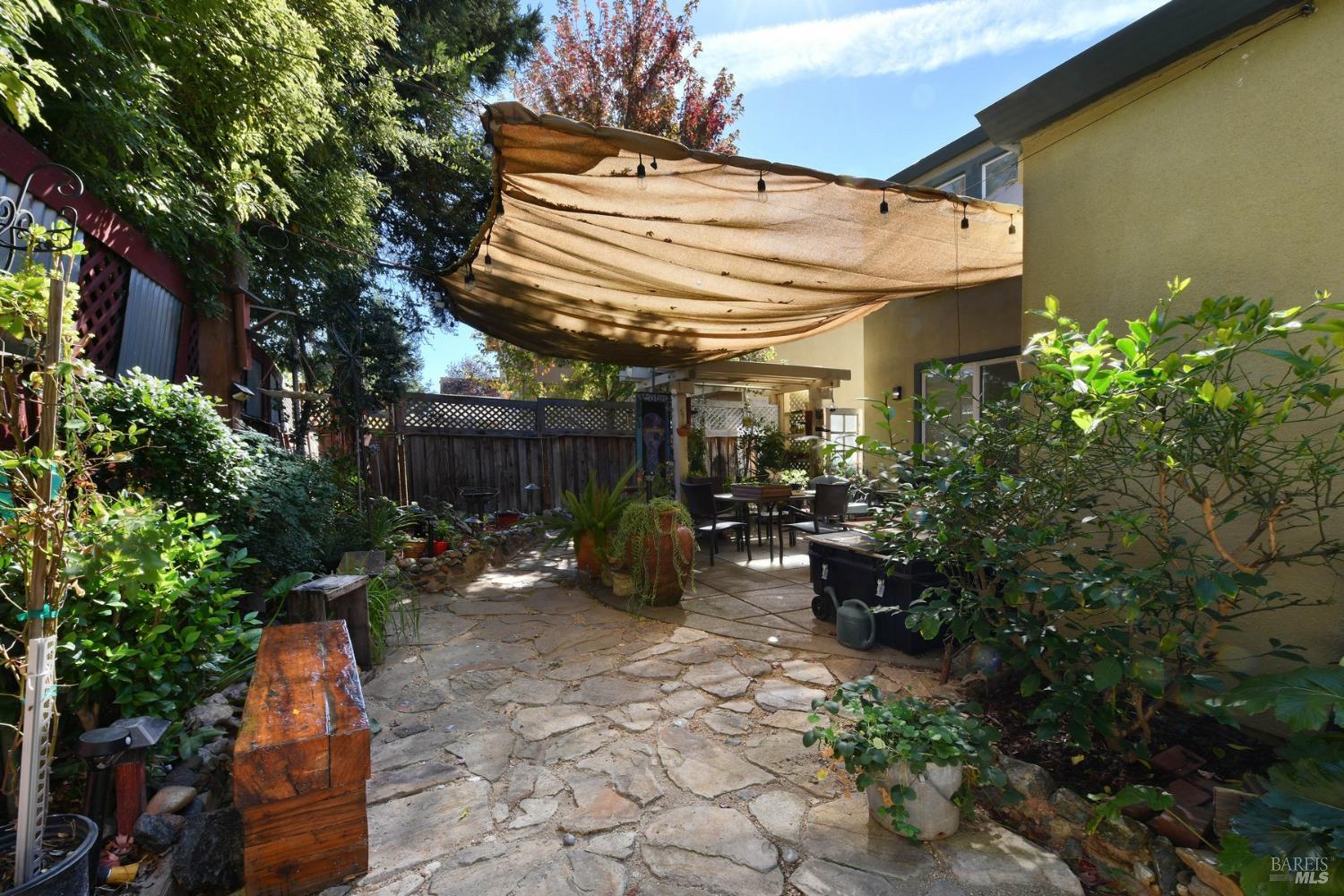 2218 Northview Street Santa Rosa CA 95403