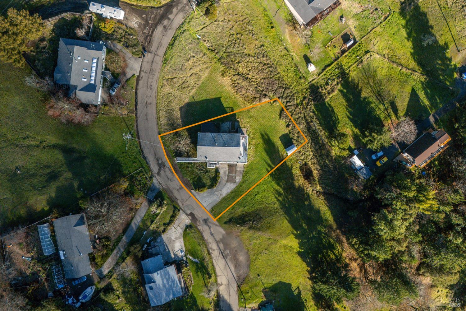 27310 Oriole Drive Willits CA 95490