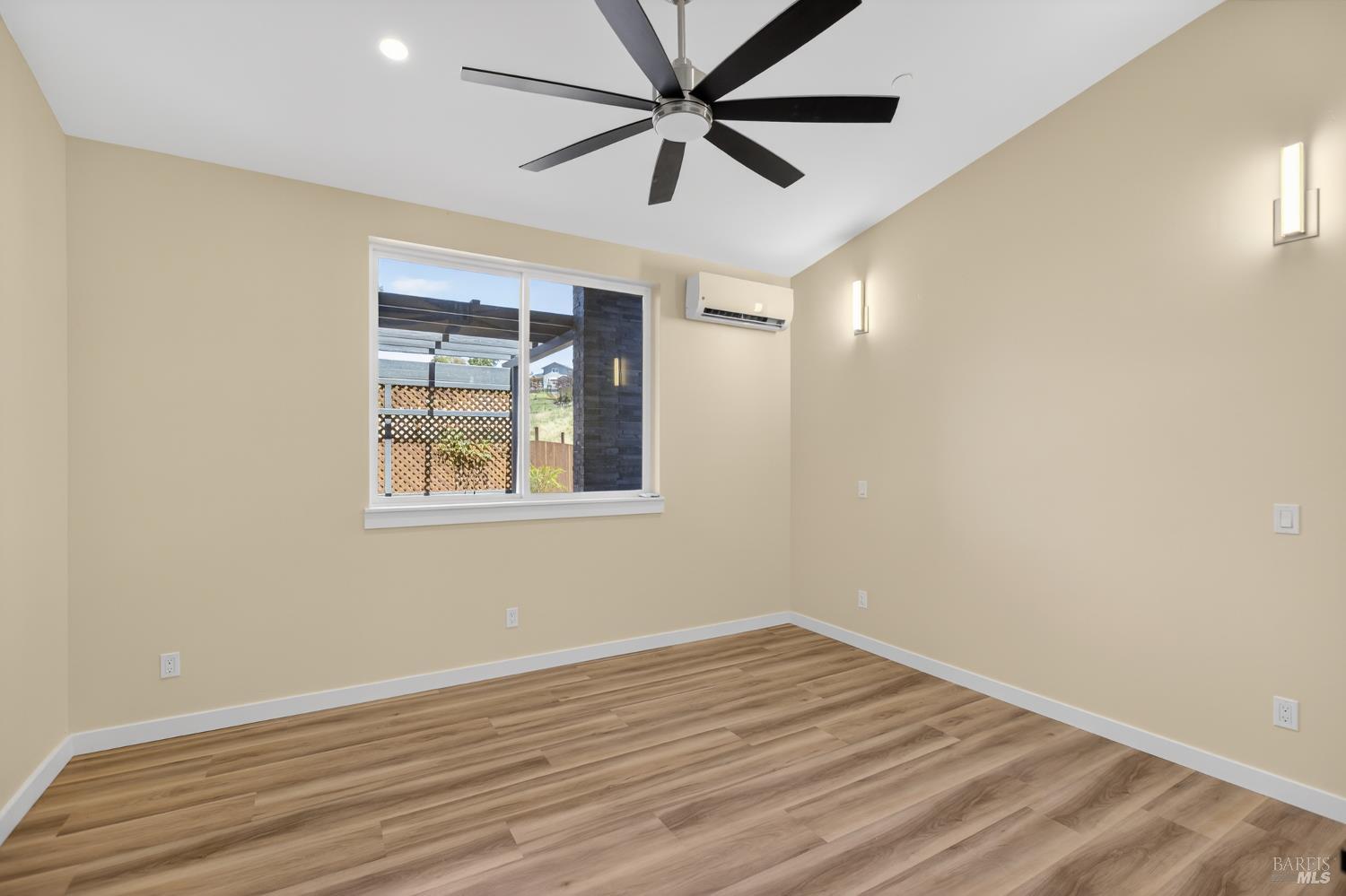 868 Sanel Drive Ukiah CA 95482