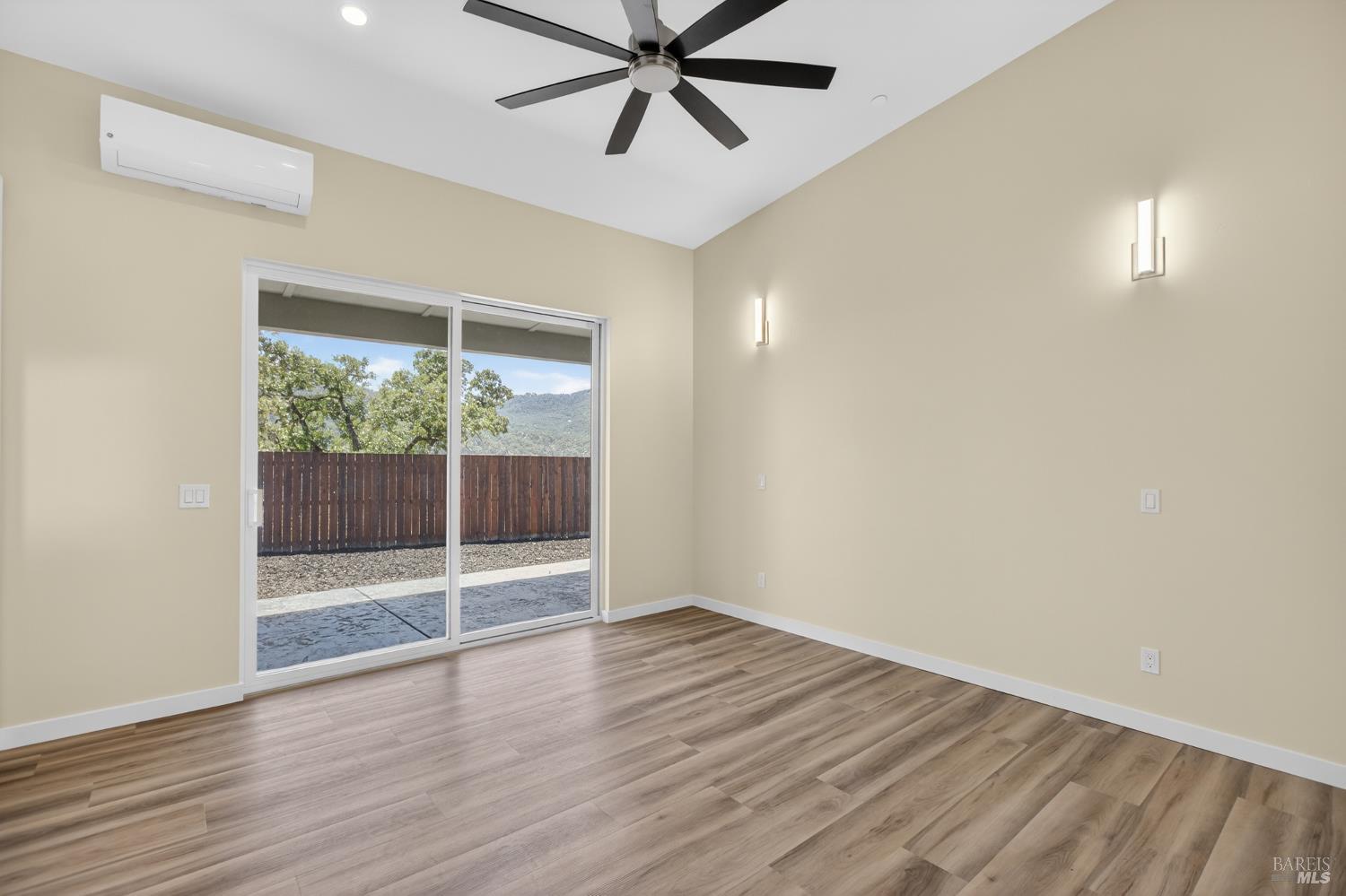 868 Sanel Drive Ukiah CA 95482