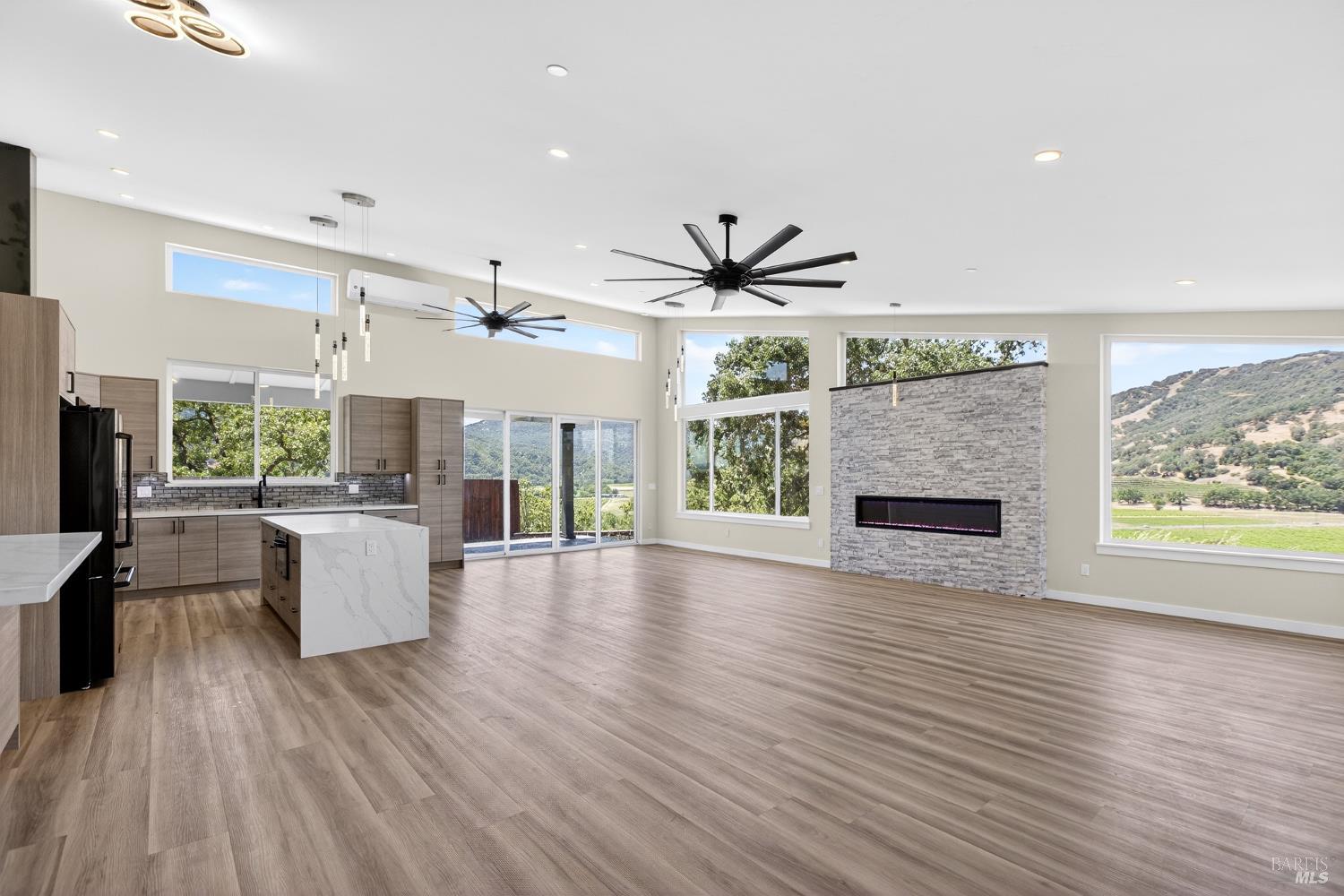 868 Sanel Drive Ukiah CA 95482