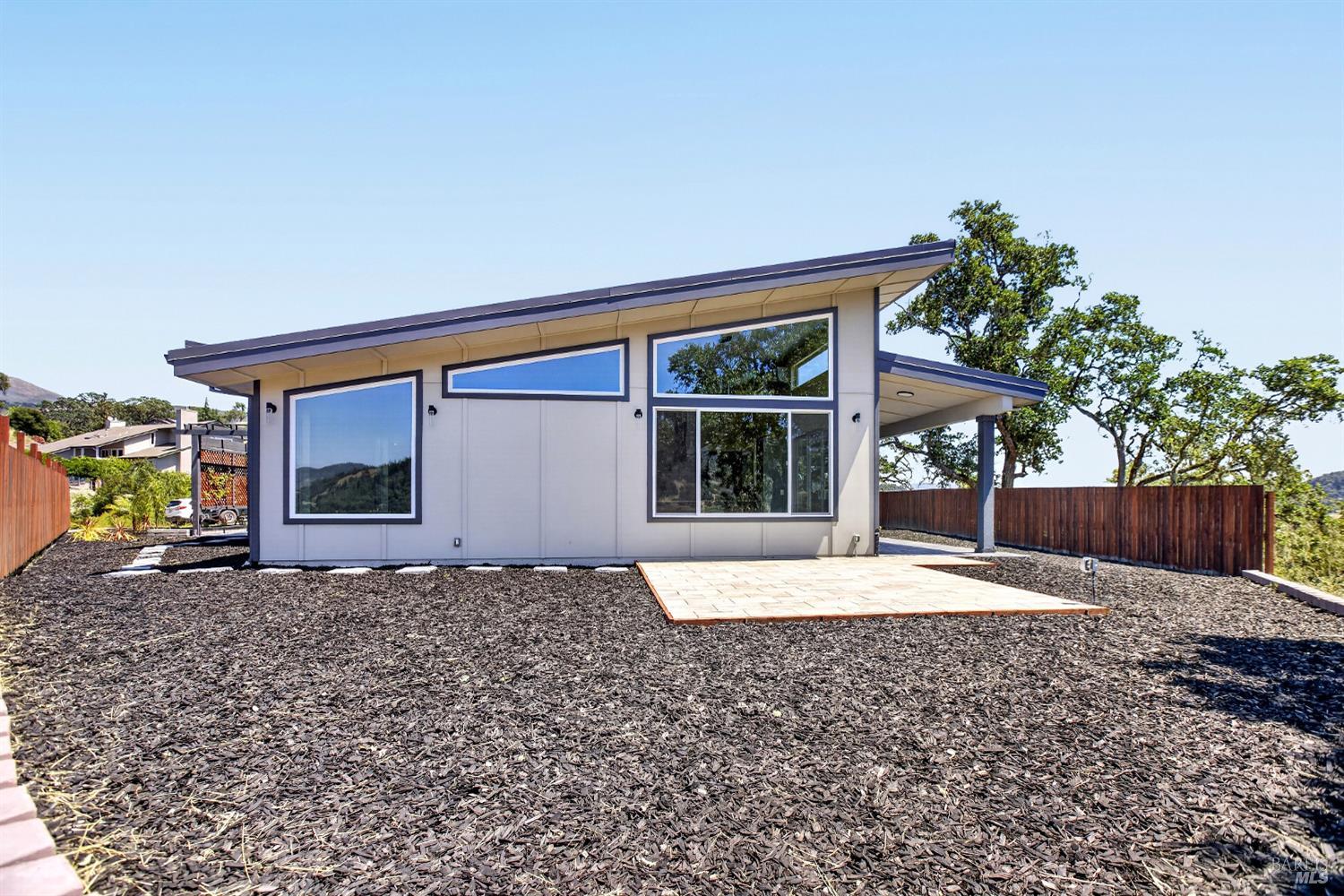 868 Sanel Drive Ukiah CA 95482