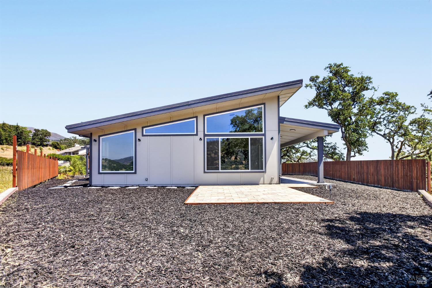 868 Sanel Drive Ukiah CA 95482
