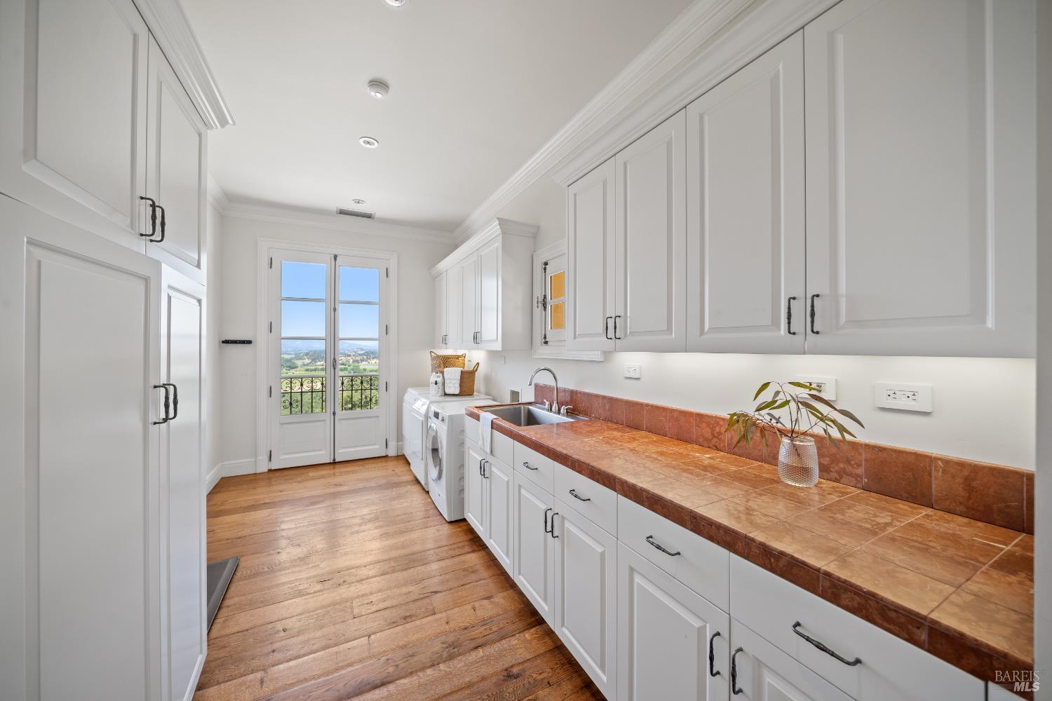 5870 Silverado Trail Napa CA 94558