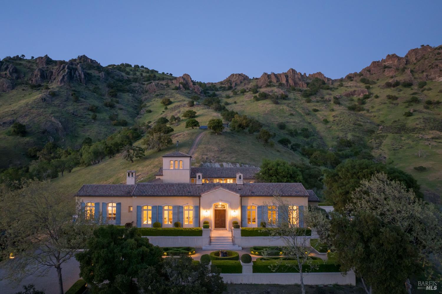 5870 Silverado Trail Napa CA 94558