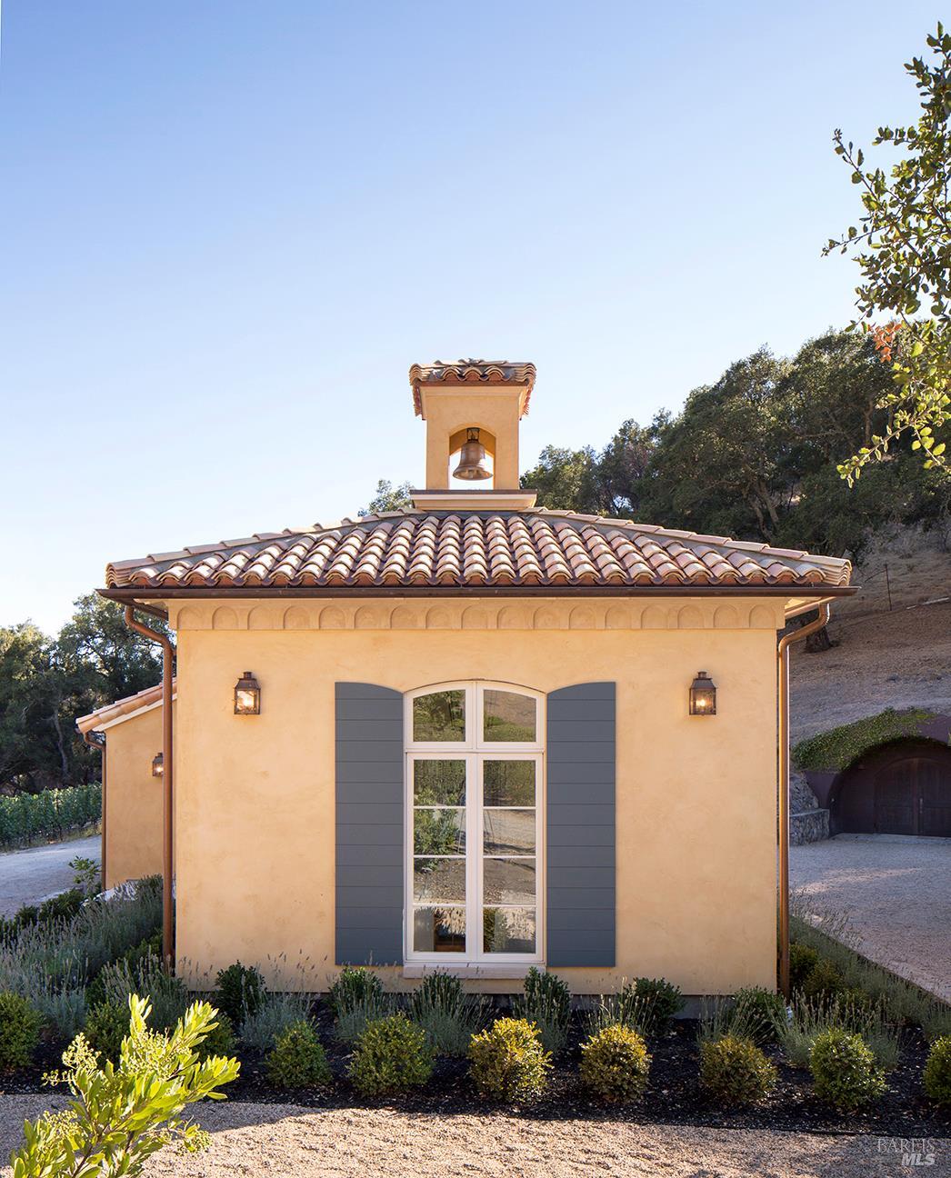 5870 Silverado Trail Napa CA 94558