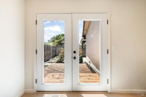 18 Eastside Circle Petaluma CA 94954
