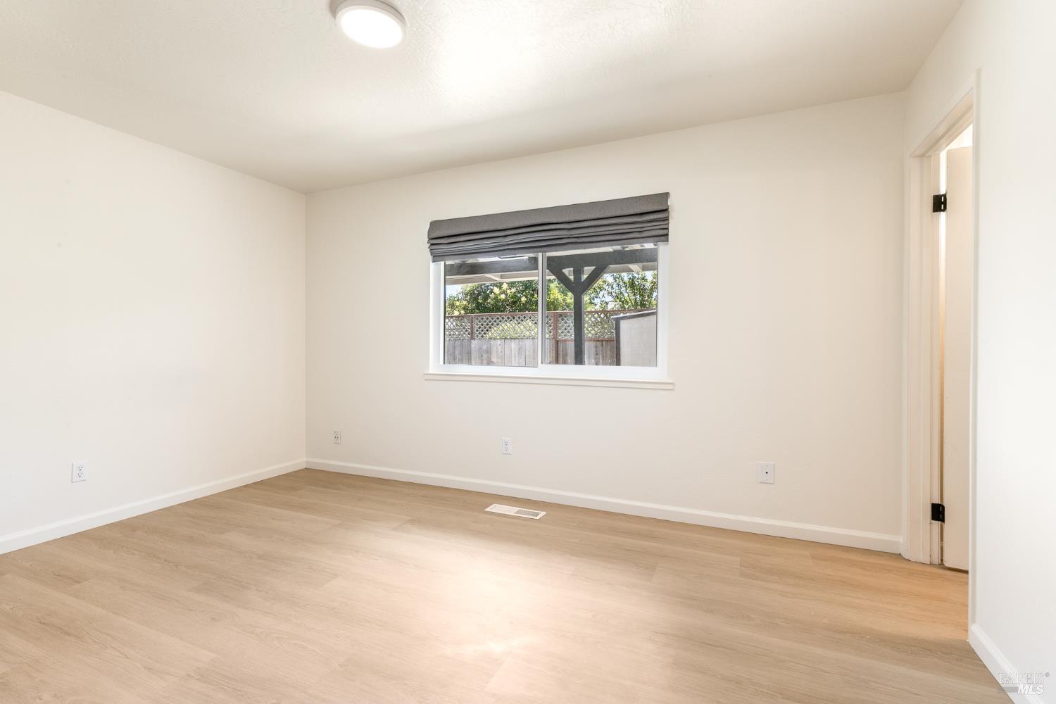 18 Eastside Circle Petaluma CA 94954