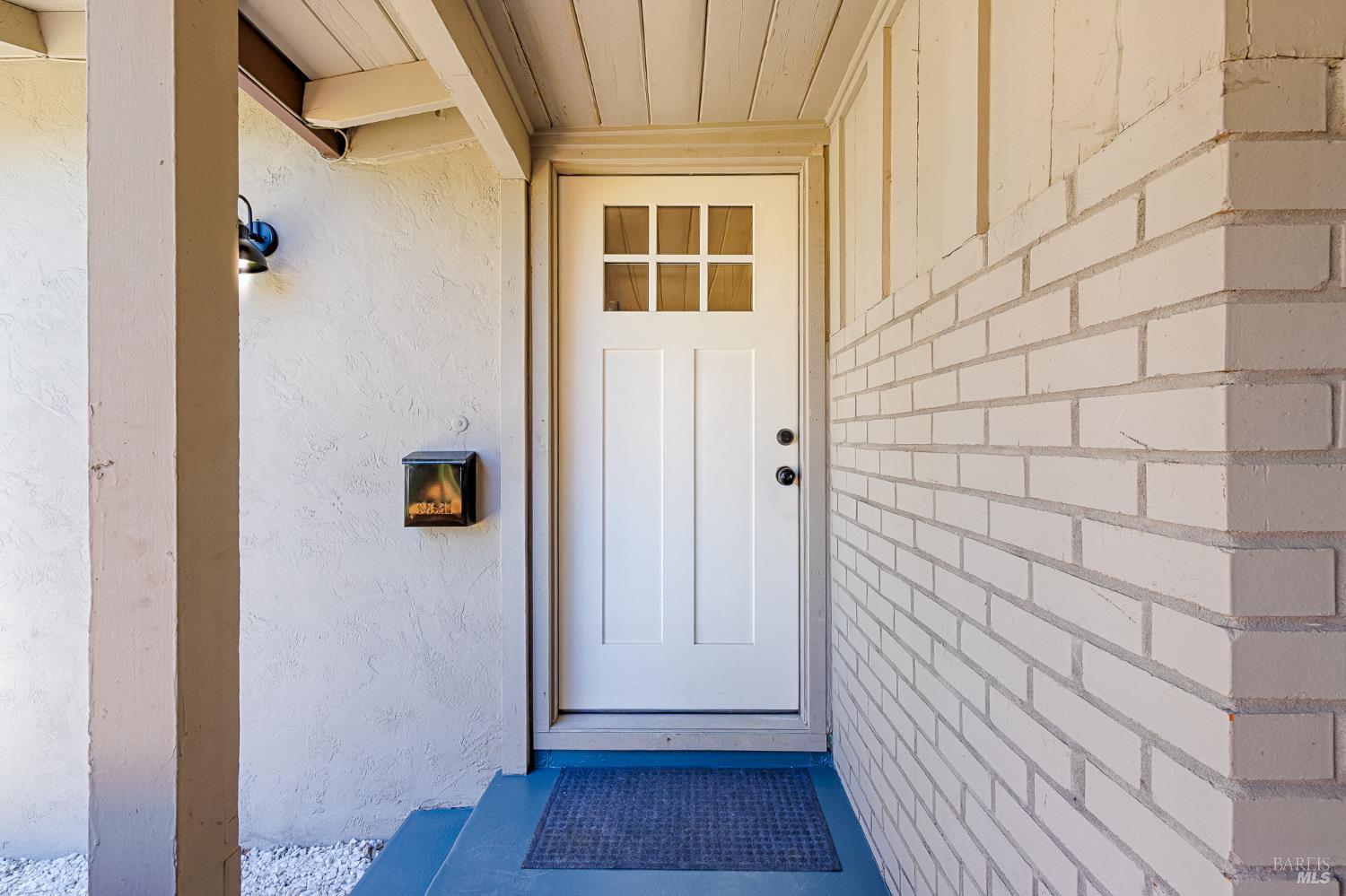 18 Eastside Circle Petaluma CA 94954