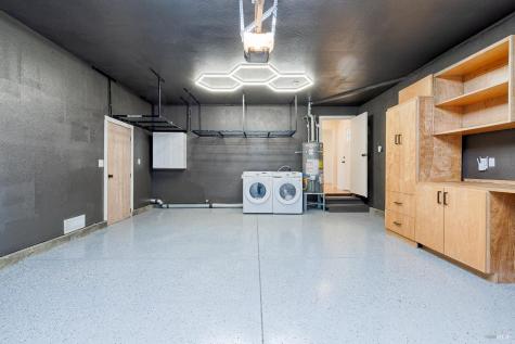 18 Eastside Circle Petaluma CA 94954