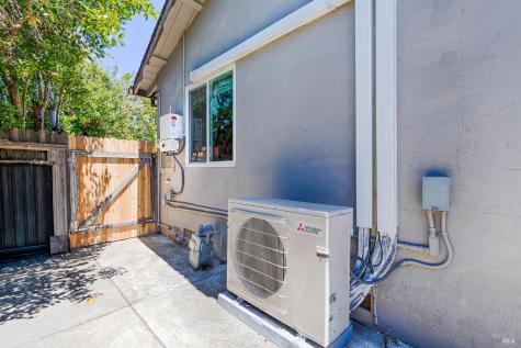 18 Eastside Circle Petaluma CA 94954
