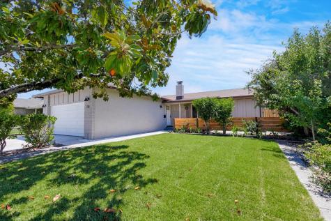 18 Eastside Circle Petaluma CA 94954