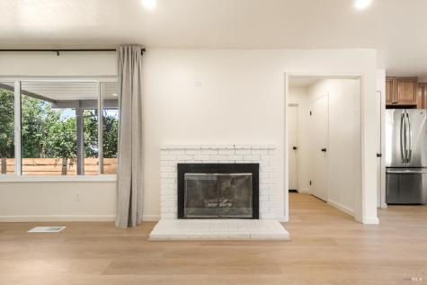 18 Eastside Circle Petaluma CA 94954