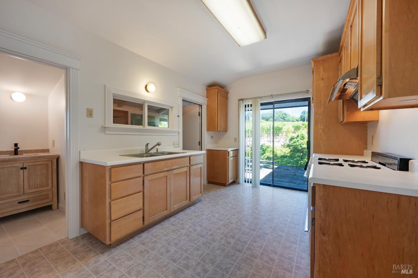 7096 Baker Lane Sebastopol CA 95472