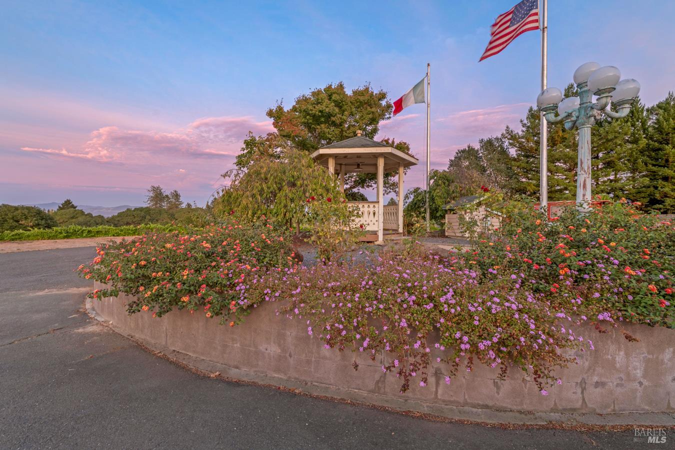 7096 Baker Lane Sebastopol CA 95472
