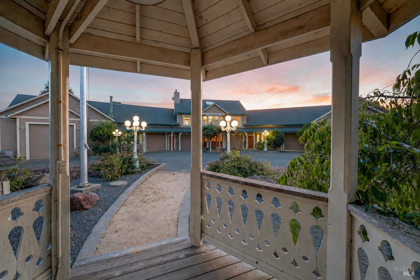7096 Baker Lane Sebastopol CA 95472
