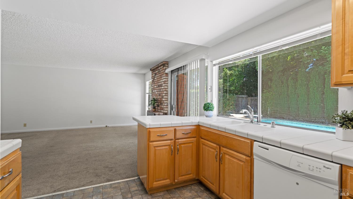 107 Northpark Drive Vacaville CA 95688