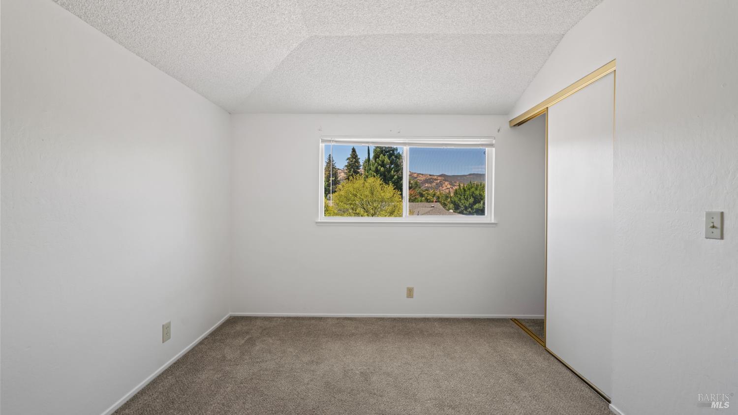 107 Northpark Drive Vacaville CA 95688