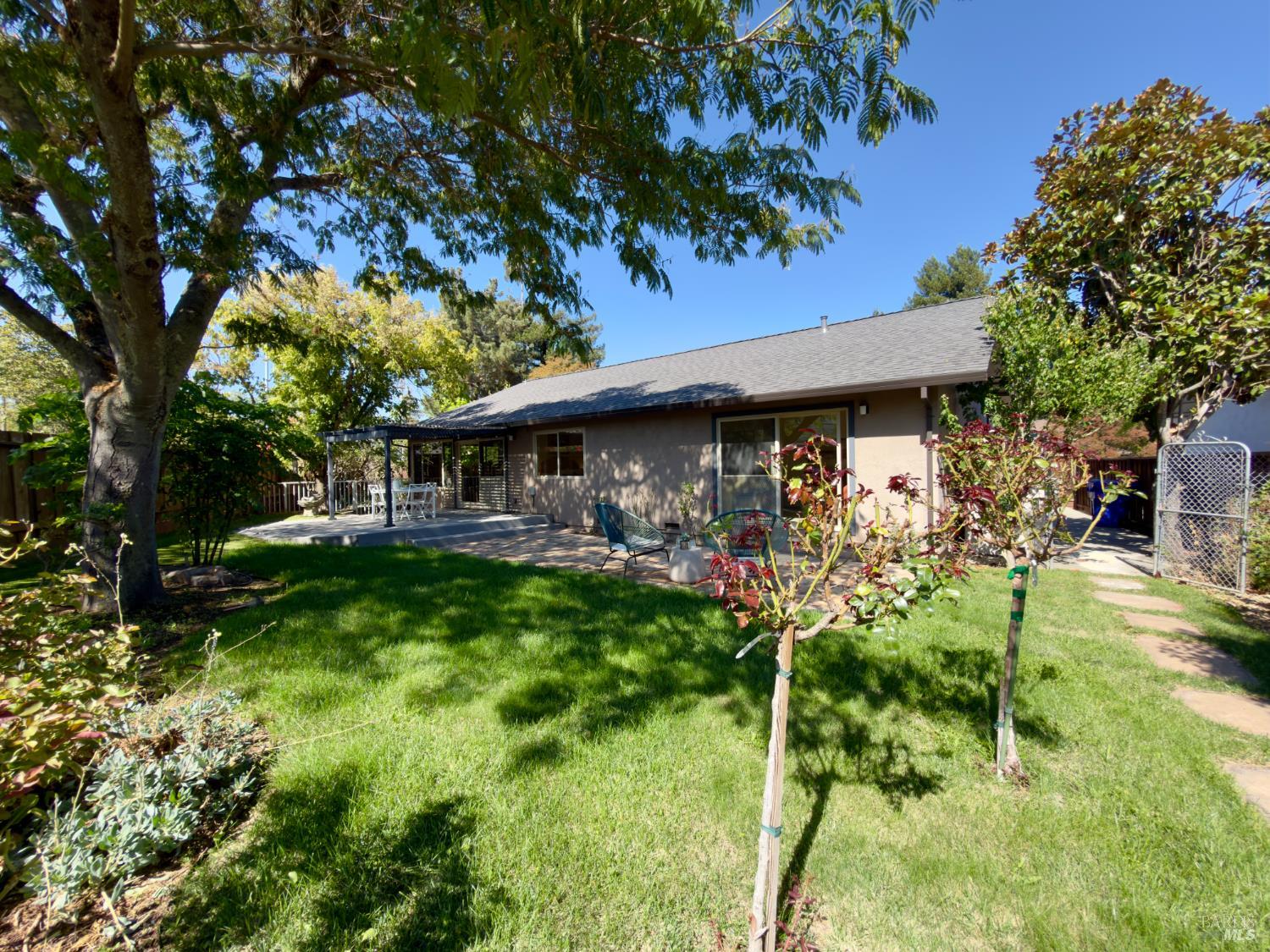 3436 Meadowbrook Court Napa CA 94558