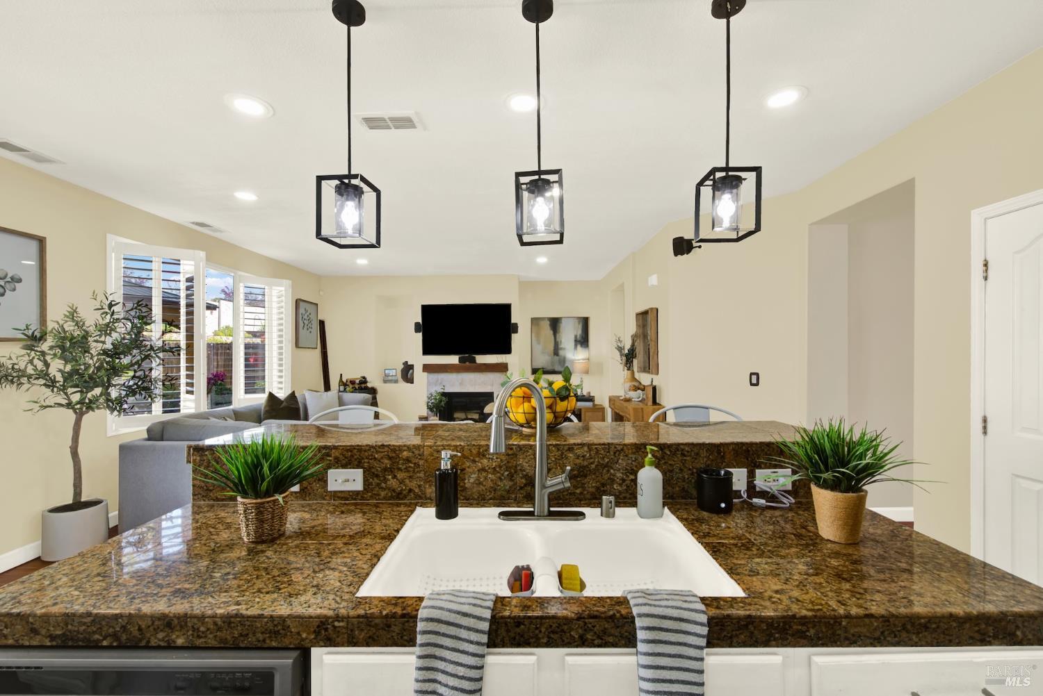 1222 Shoreline Circle Fairfield CA 94533