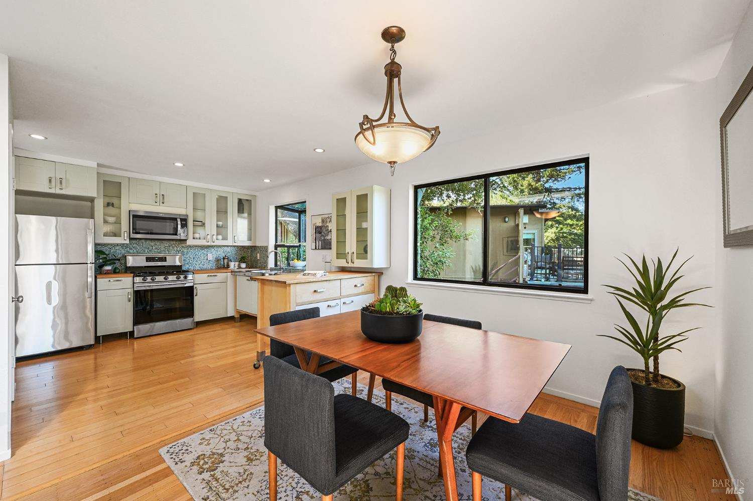 37 Manzanita Road Fairfax CA 94930