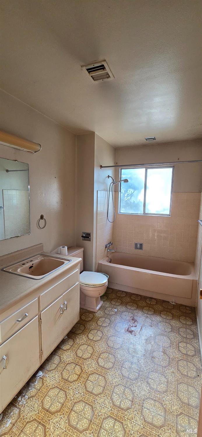 149 Kit Carson Way Vallejo CA 94589