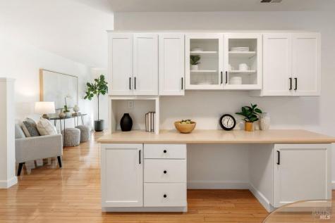 81 Drakewood Lane Novato CA 94947