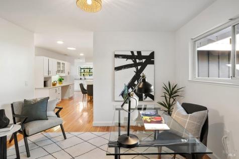 81 Drakewood Lane Novato CA 94947