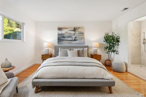 81 Drakewood Lane Novato CA 94947