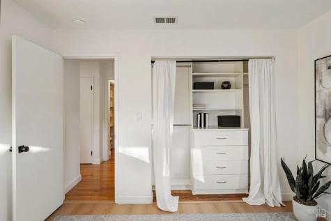 81 Drakewood Lane Novato CA 94947