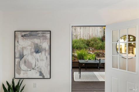 81 Drakewood Lane Novato CA 94947