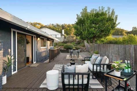 81 Drakewood Lane Novato CA 94947