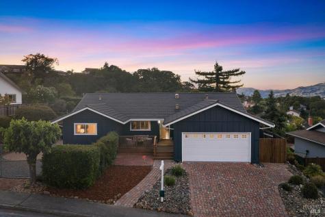 81 Drakewood Lane Novato CA 94947