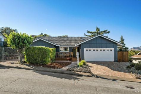 81 Drakewood Lane Novato CA 94947