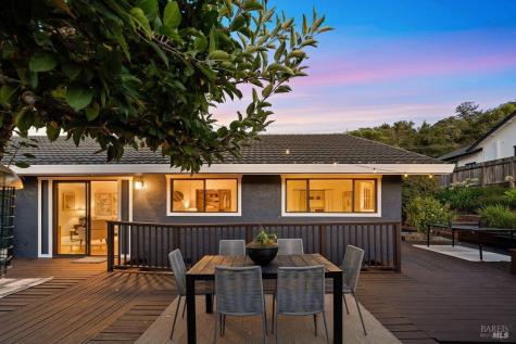 81 Drakewood Lane Novato CA 94947