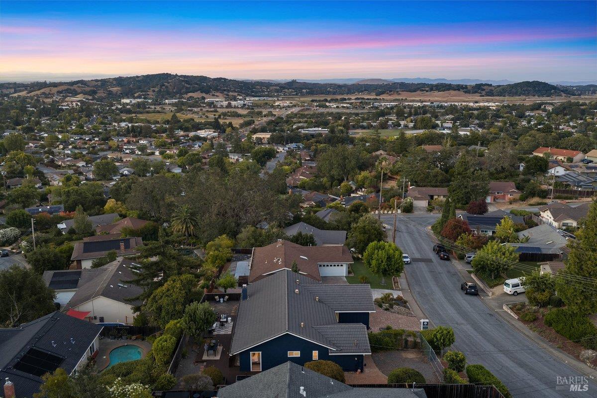 81 Drakewood Lane Novato CA 94947