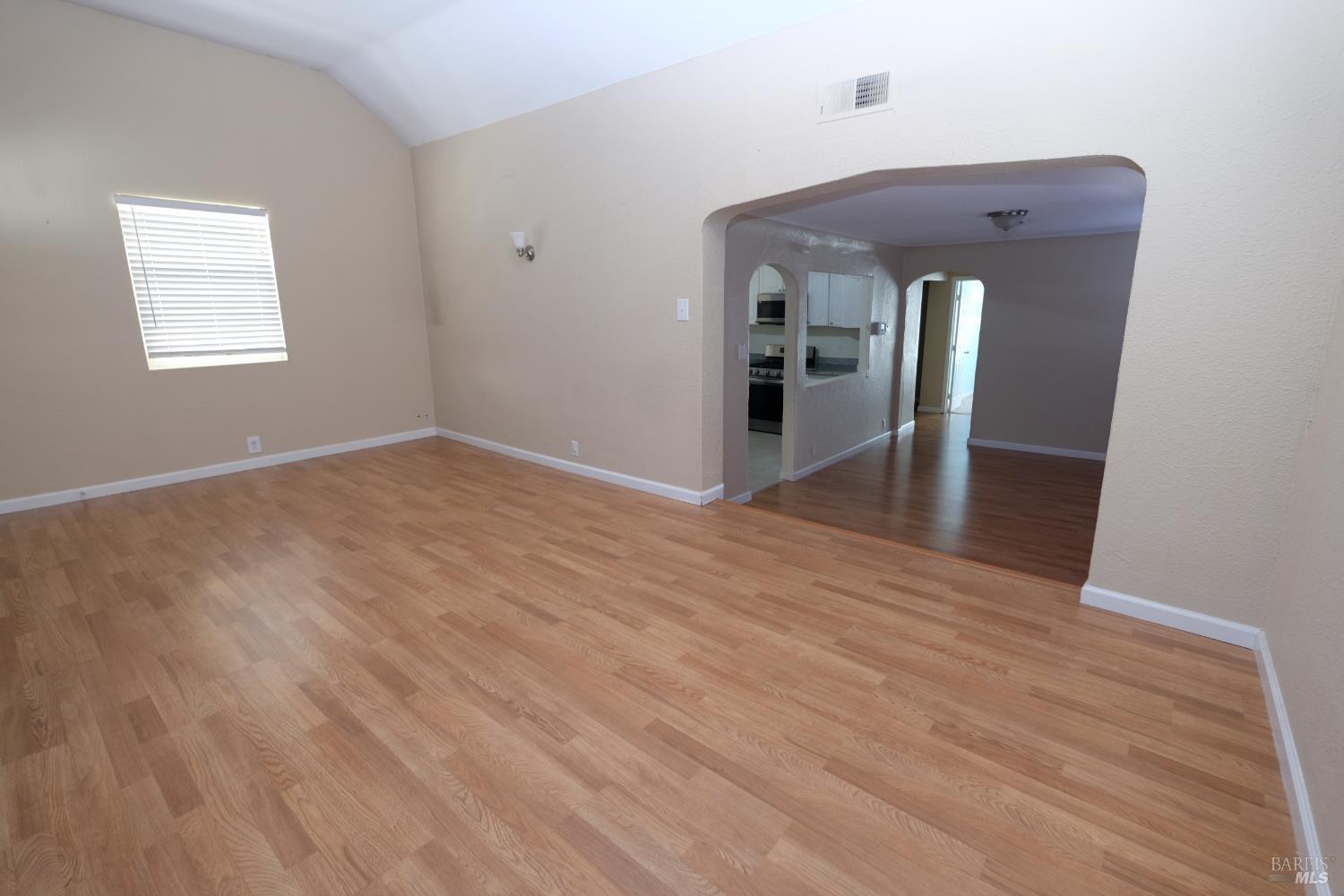 843 Benicia Road Vallejo CA 94590