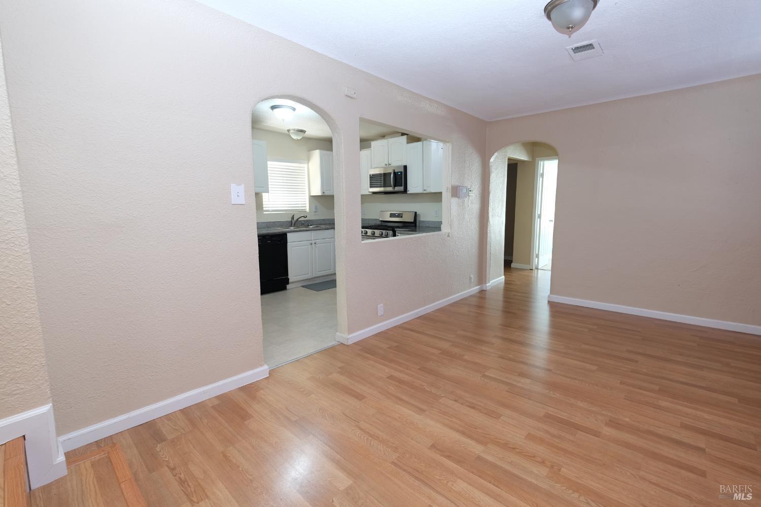 843 Benicia Road Vallejo CA 94590