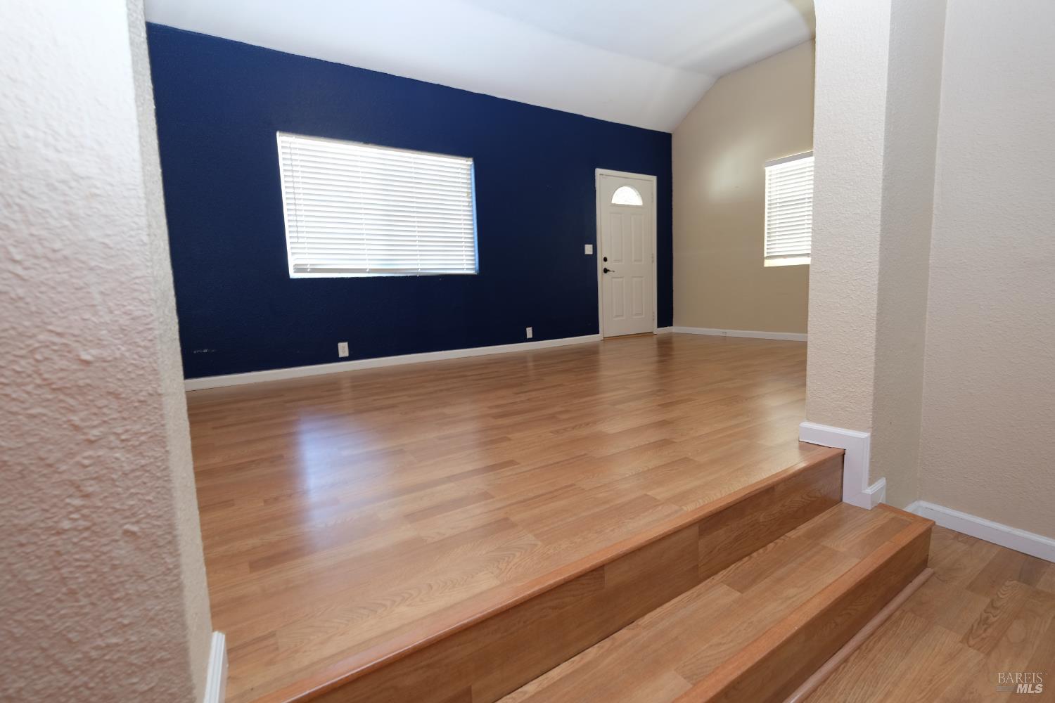 843 Benicia Road Vallejo CA 94590