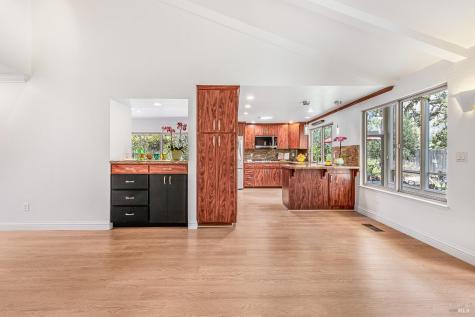 8862 Oak Trail Place Santa Rosa CA 95409